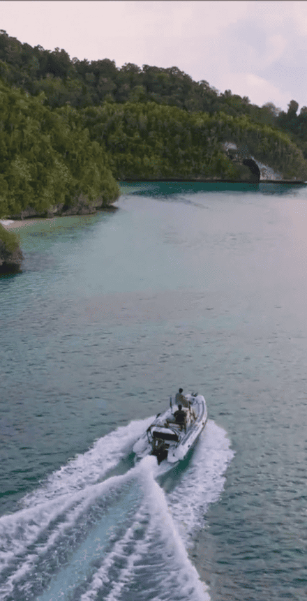 screenshot 2026 06 19 at 18 35 28 sailing yacht vela indonésie ailes voyages videos & movies on vimeo